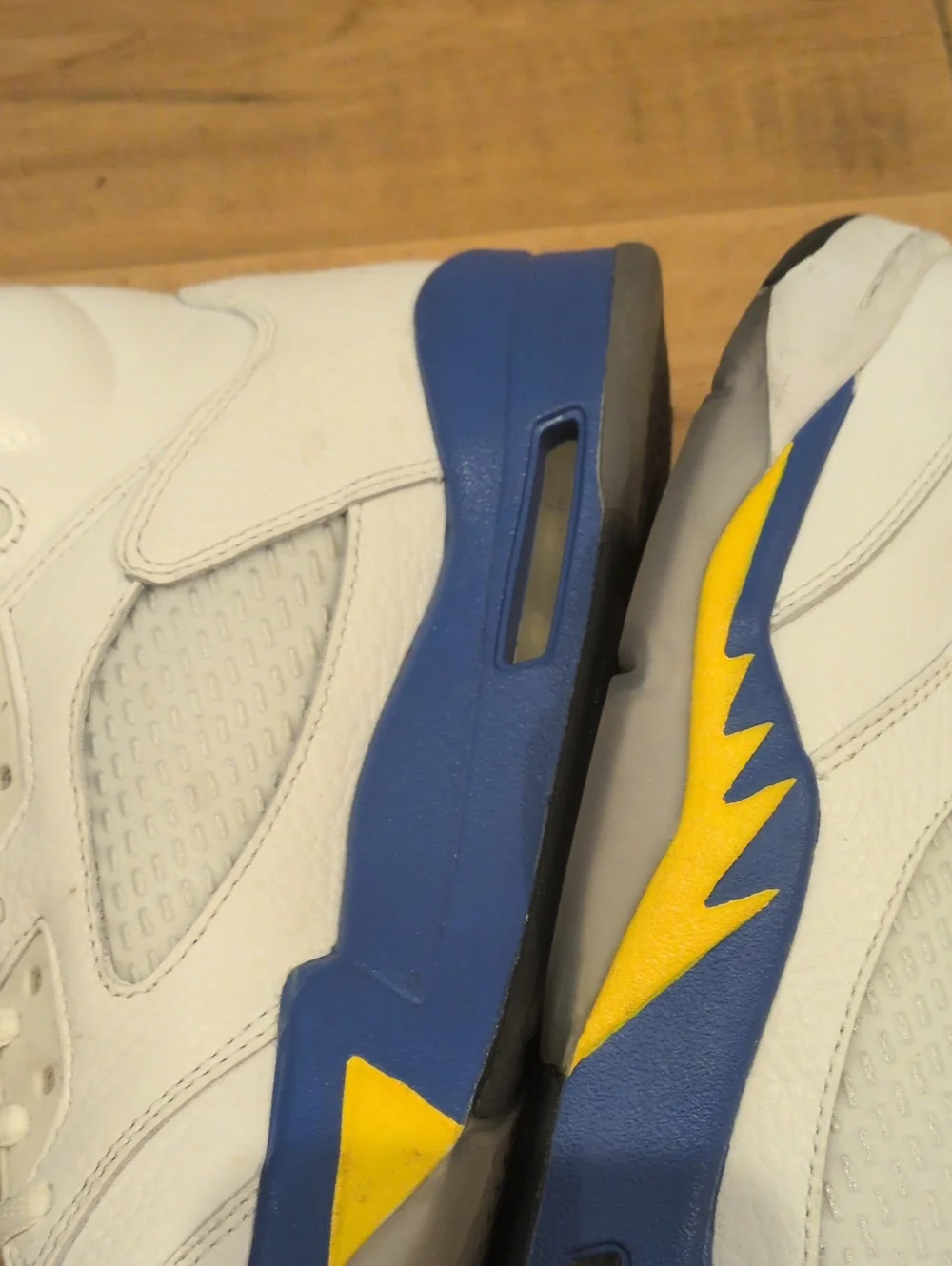 Jordan 5 Retro Laney (2013)  high-top White Varsity Blue 136027189